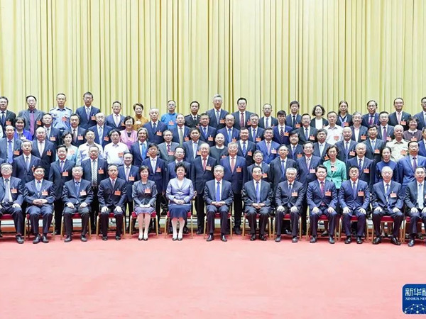 全國政協(xié)委員、尤尼泰稅務(wù)師事務(wù)所有限公司總裁藍(lán)逢輝《關(guān)于延長中小微企業(yè)稅收和扶持政策的提案》獲全國政協(xié)優(yōu)秀提案表彰